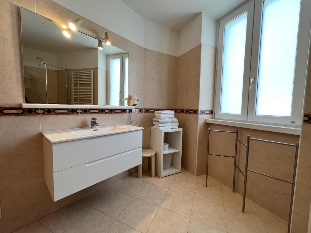 Appartamenti Baia Azzurra 5. Torbole Sul Garda Ngoại thất bức ảnh