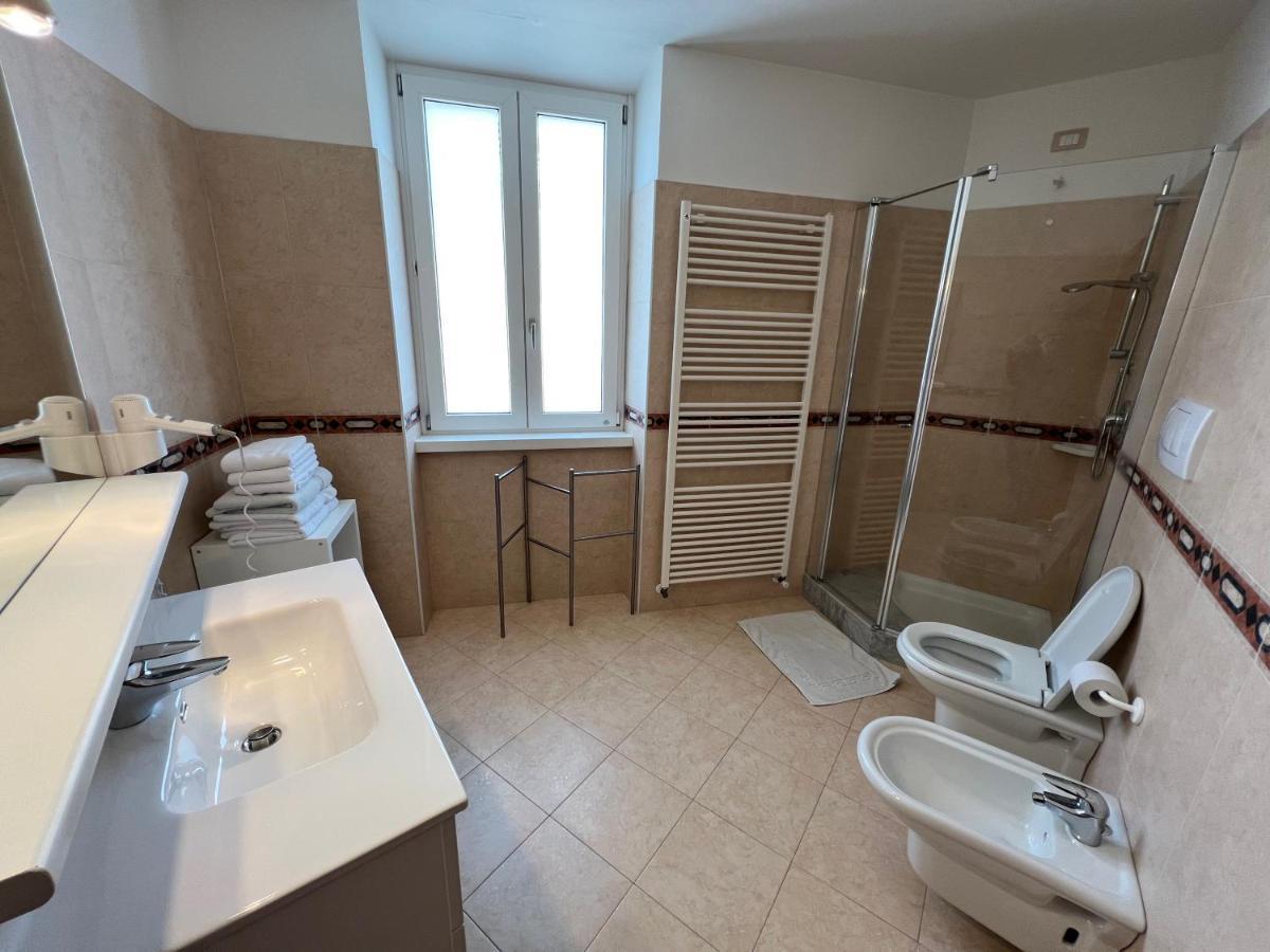 Appartamenti Baia Azzurra 5. Torbole Sul Garda Ngoại thất bức ảnh