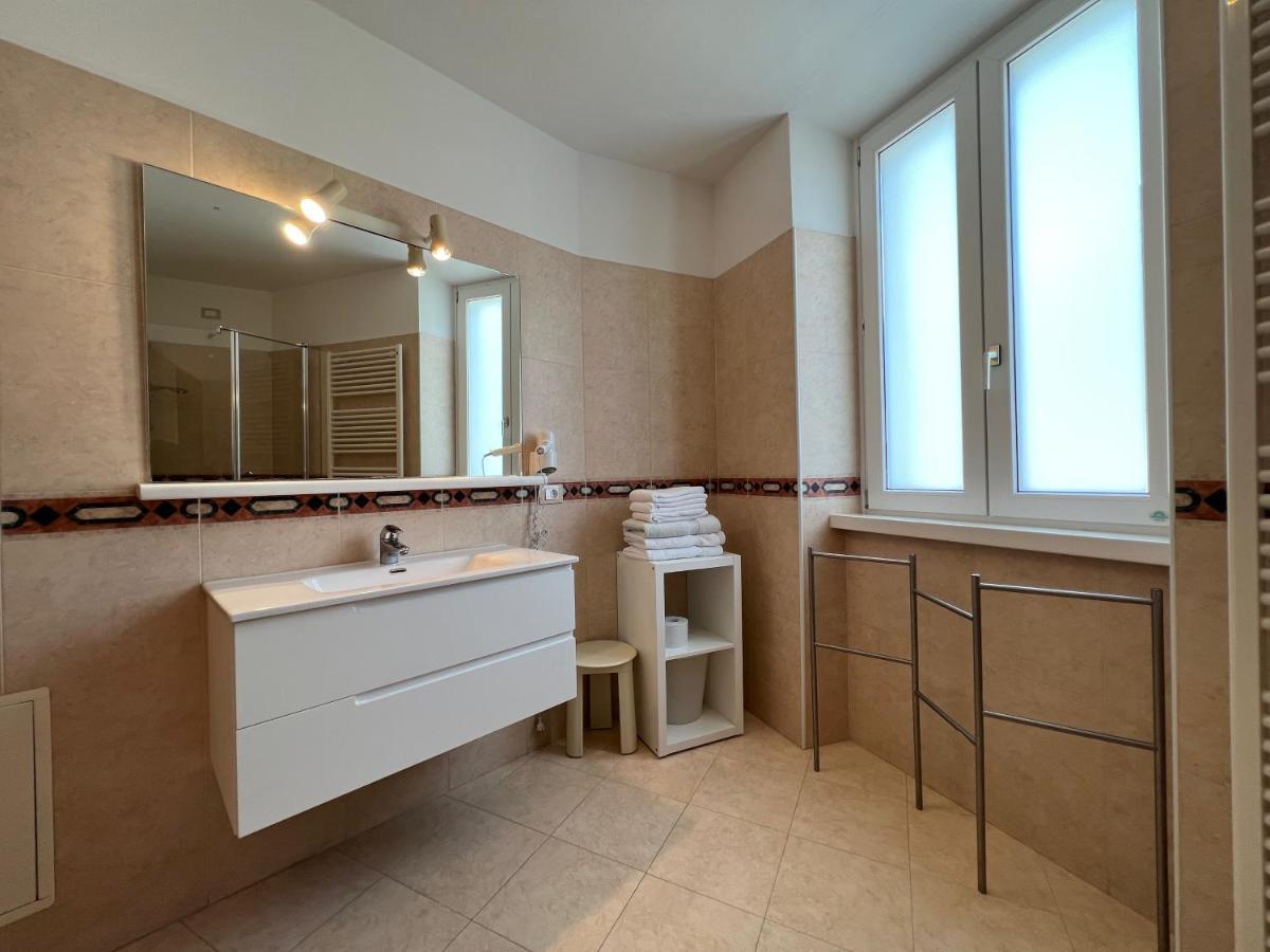 Appartamenti Baia Azzurra 5. Torbole Sul Garda Ngoại thất bức ảnh