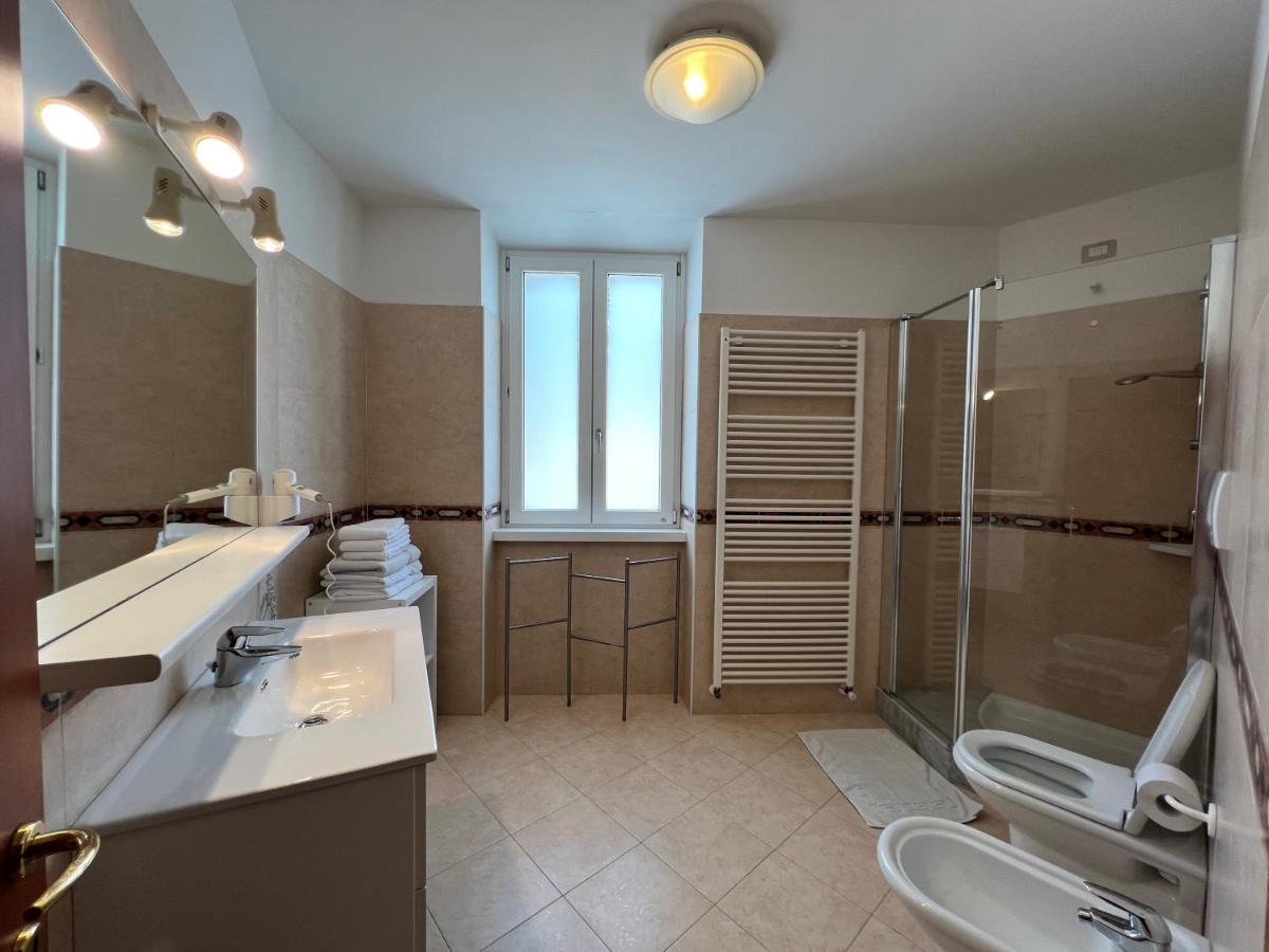 Appartamenti Baia Azzurra 5. Torbole Sul Garda Ngoại thất bức ảnh